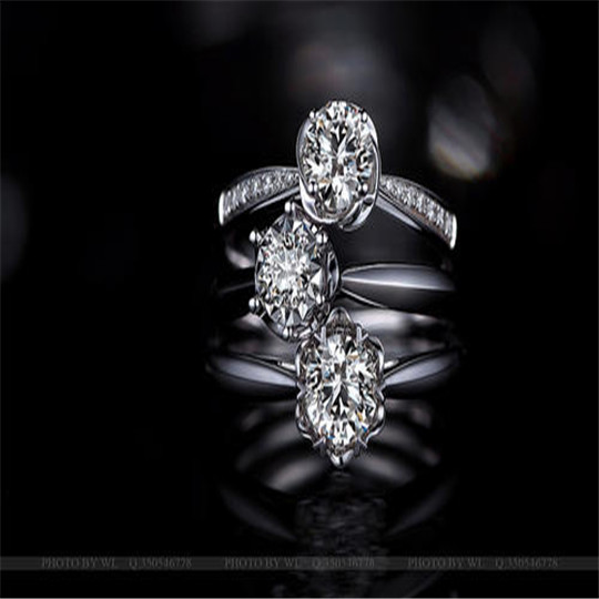 女人戴珠宝，讲究的是品味  第2张