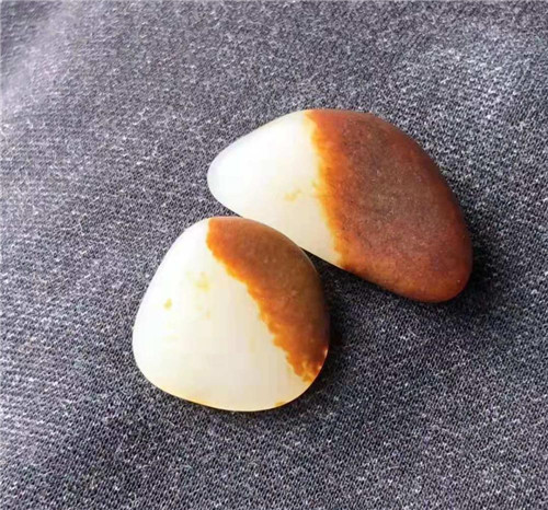 翡翠手镯磕了下玩玉误区多，你知道多少？  第2张