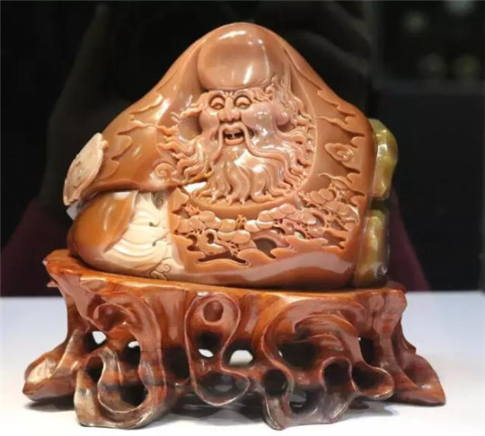 在新疆可以拾到的蛋白玉，玉石的后起之秀？  第4张