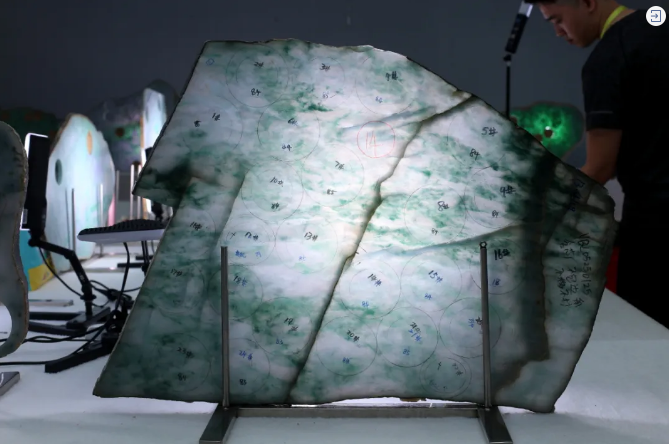 翡翠私人订制，做飞驰人生的亲姐姐   第3张