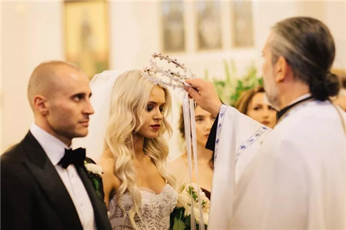 看看这些国家不同的婚礼珠宝！  第8张