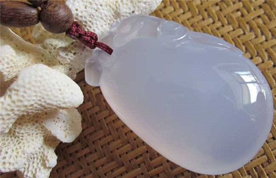 玉化与玉石的有什么区别？玉化对玉石价值有影响吗？  第3张