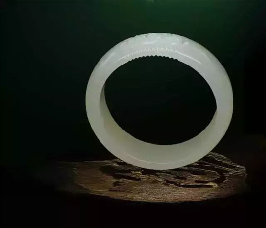 人体的汗液会腐蚀玉石？真的假的？  第3张