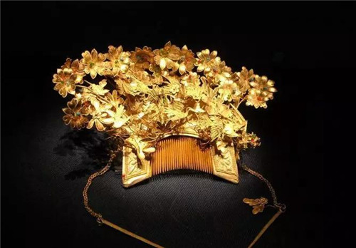 国内十大翡翠品牌排行黄金现在还保值吗？看看最新数据！  第3张