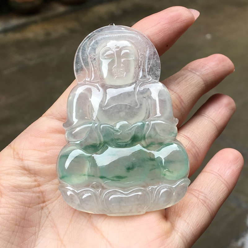 翡翠观音为什么永不过时 人们喜欢它的原因无非这几个   第1张