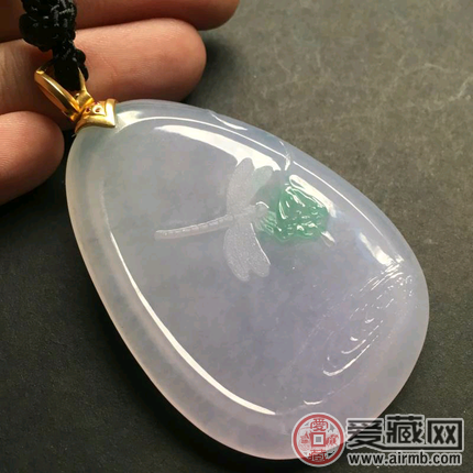 鉴定翡翠观音价钱多少辨别春带彩常见的三种方式 