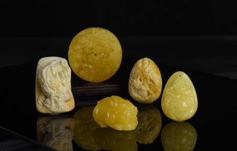 俄料蜜蜡和乌料蜜蜡有什么区别？  第1张