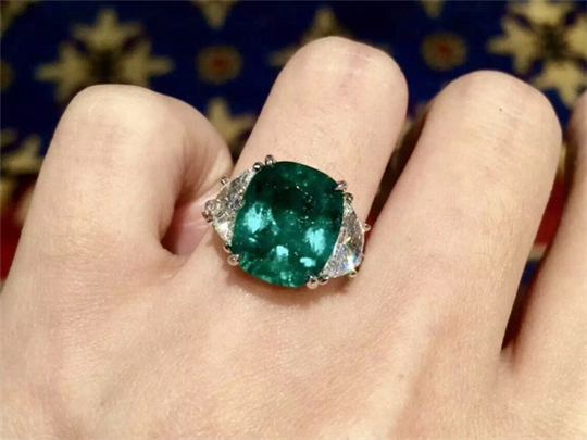 哪种颜色的祖母绿最好？  第1张