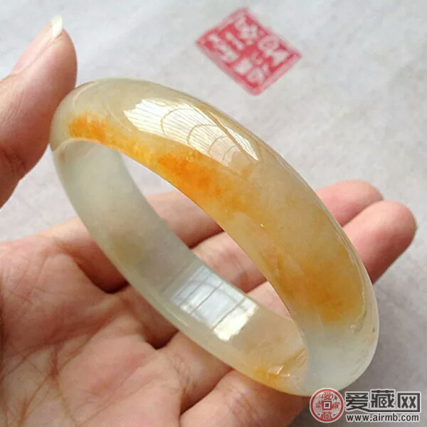 冰糯黄翡翡翠镯子怎么挑选 