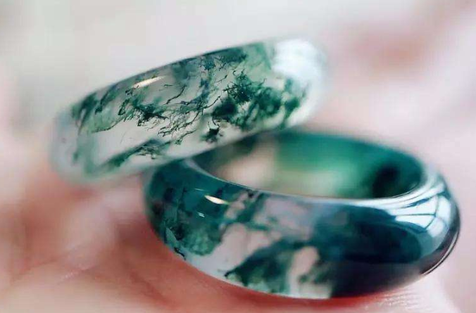 糯种翡翠手镯图片辽宁阜新玛瑙哪种最好 辽宁阜新玛瑙 