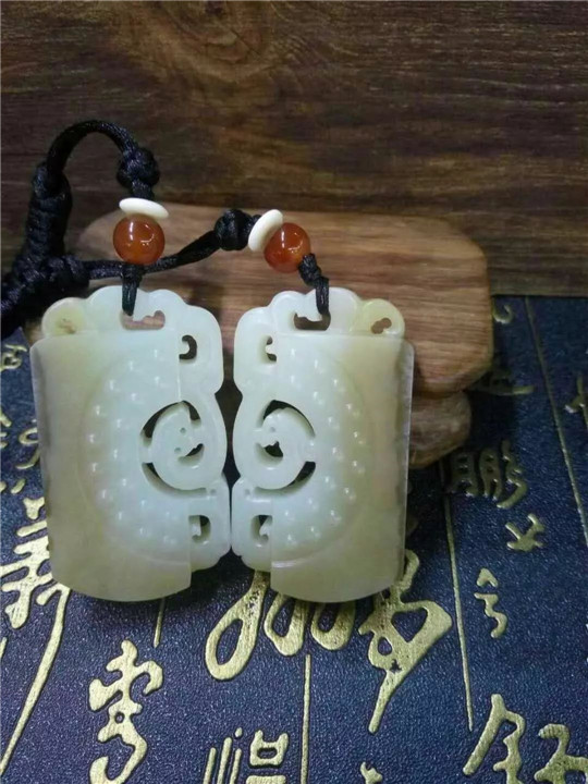 “沁色、水线、棉、玉花、僵”这些对玉石有什么影响？  第2张