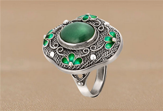 佩戴绿色东陵石戒指原来有这么多好处！  第1张