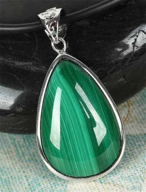 孔雀石你见过吗？有什么作用？  第7张