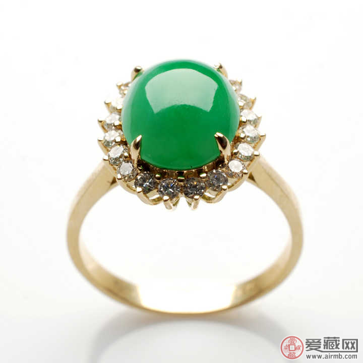 翡翠手镯低价出售冰糯种翡翠戒指我们该如何去鉴定？ 