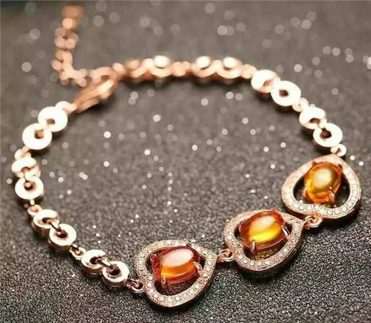 南齐原石蜜蜡比琥珀更贵？  第3张