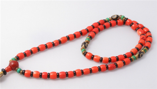 娇艳欲滴的红珊瑚饰品，这些误区你了解吗？  第3张