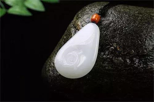 玉石佩戴这些必须注意！  第5张