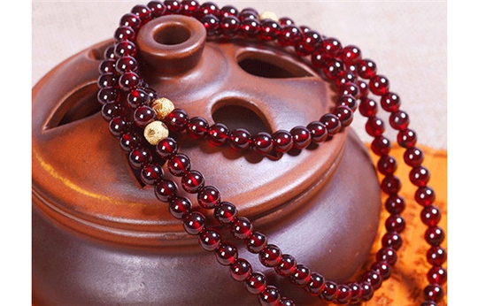 石榴石的六大功效与作用  第2张