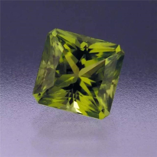 橄榄石主要产地有哪些，切工有什么讲究？  第8张