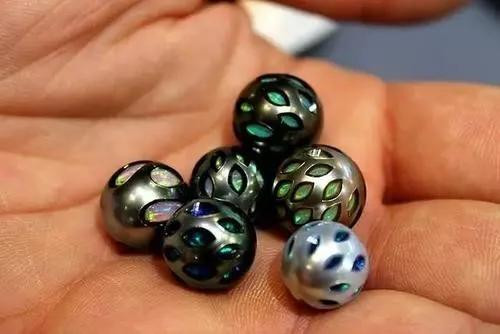 用彩宝作核的雕刻珍珠，99%的人没见过！！！  第2张