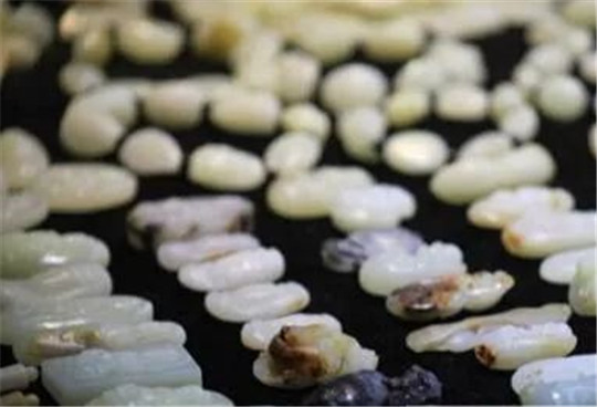 翡翠a货挂件多少钱曾经玉石圈的韩料，消失了？  第1张