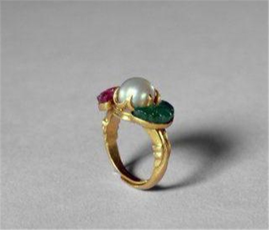 玛瑙与翡翠的价格清代宫廷后妃的珠宝首饰，一起欣赏下  第27张