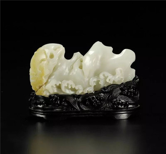 飘蓝花翡翠手镯好吗羊脂玉怎么判断成色？  第5张