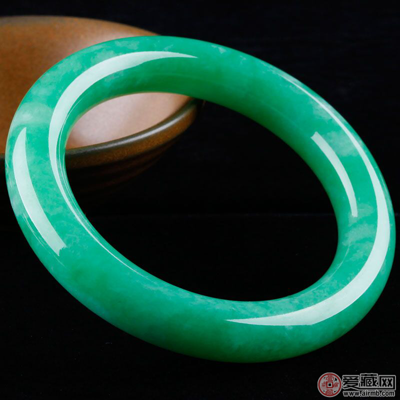 怎么样鉴别翡翠？这些基本常识你一定要懂 