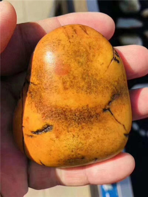 翡翠手镯磕了下玩玉误区多，你知道多少？  第9张