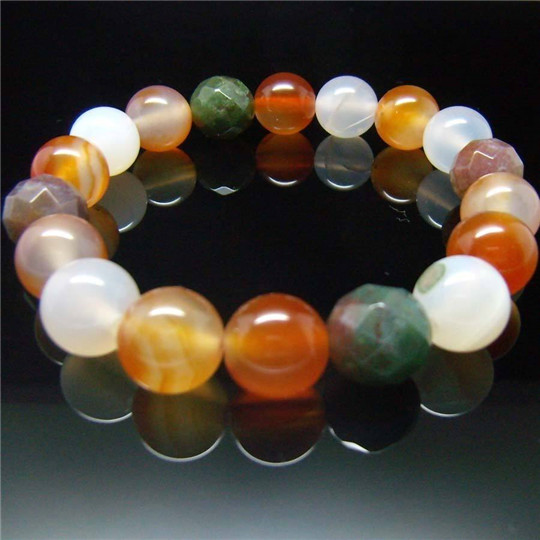 七彩玉是七种颜色吗？  第3张