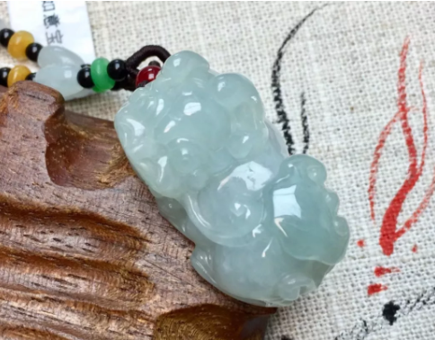 玻璃种翡翠佛公如何给貔貅开光 想要入手的朋友们都应该看看   第2张