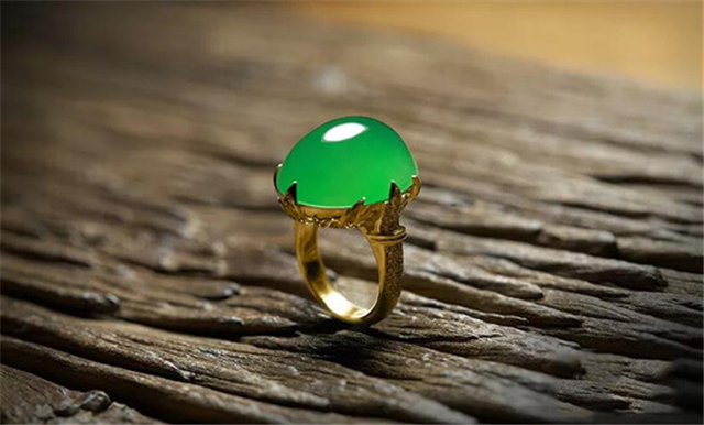 翡翠秘笈图翡翠的绿分几类？看了它你也就明白了！(文图)   第1张