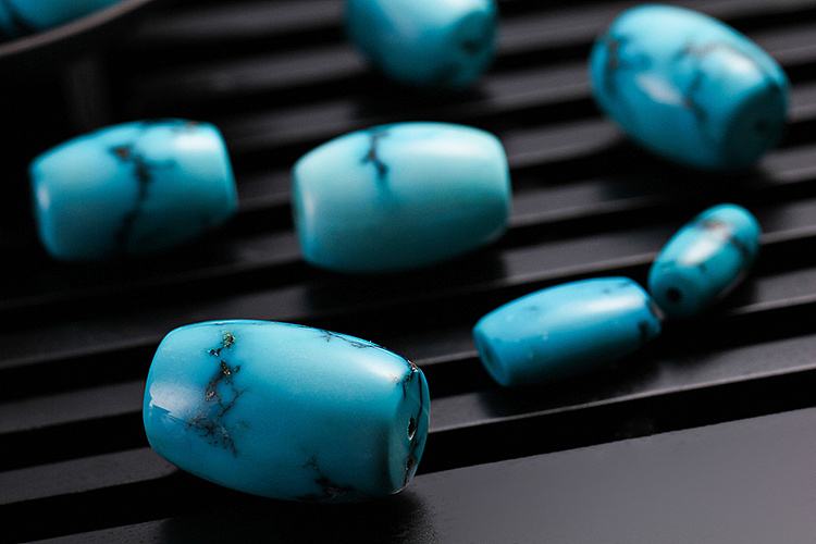 真假老坑玻璃种翡翠图除颜色外，这些因素还影响着绿松石的价格  第4张