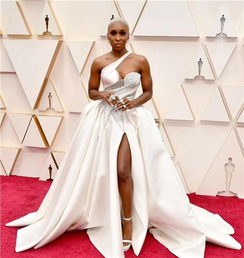 聚焦第92届奥斯卡红毯：谁的珠宝才是你心中的最TOP？  第10张