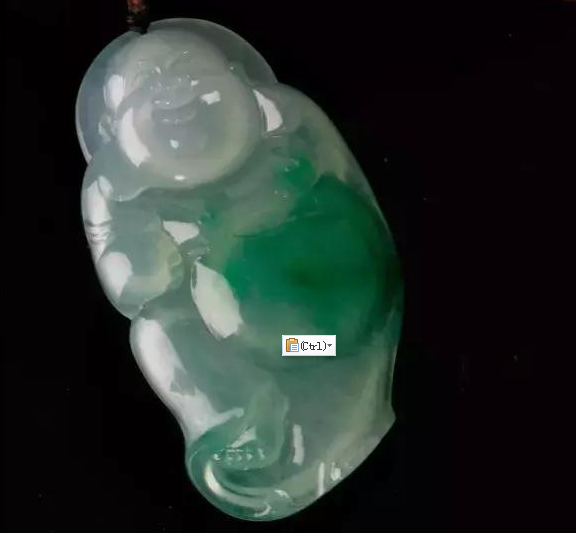 翡翠市场日渐两极化，你的翡翠是涨还是降？  第1张