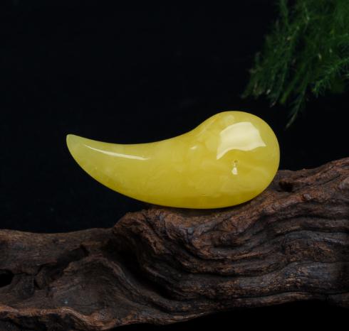 2020年鸡油黄蜜蜡最新价格分析  第1张