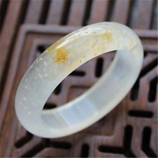 翡翠戒指大概价格多少水沫子和翡翠原来是“亲兄弟”？  第9张