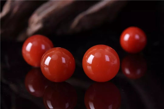 翡翠戒指玻璃种玉石雕件论克卖？  第3张