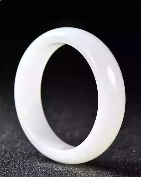 人体的汗液会腐蚀玉石？真的假的？  第4张