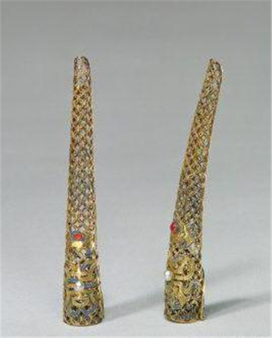 玛瑙与翡翠的价格清代宫廷后妃的珠宝首饰，一起欣赏下  第19张