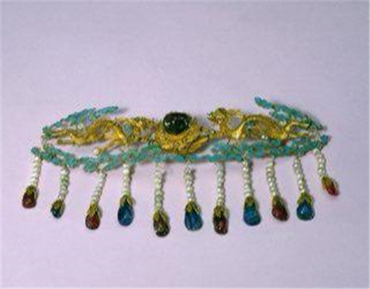 玛瑙与翡翠的价格清代宫廷后妃的珠宝首饰，一起欣赏下  第14张