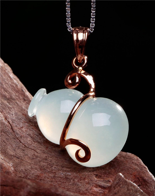 淘宝上买翡翠玉不是随便带的！佩戴玉石有哪些讲究？  第3张