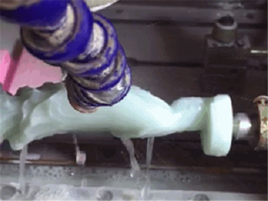 机雕和手雕哪个会主导市场？  第12张