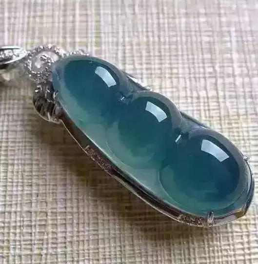 蓝水翡翠会成未来翡翠界的黑马吗？  第4张