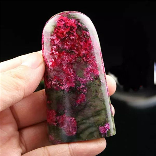 这几种玉石价值不高，您可要长点心！  第5张