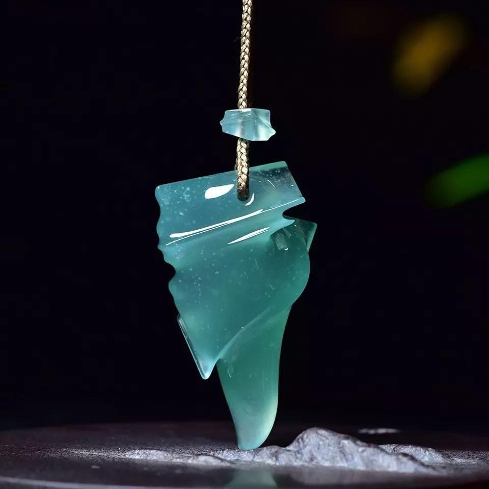 水蓝翡翠，个人收藏的极好之选   第2张