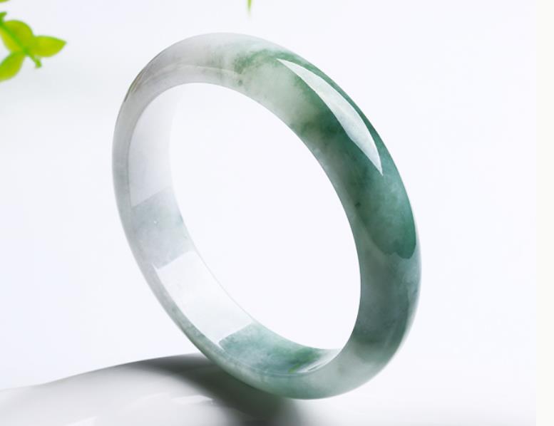 内行人是怎么辨别翡翠真假的？   第1张