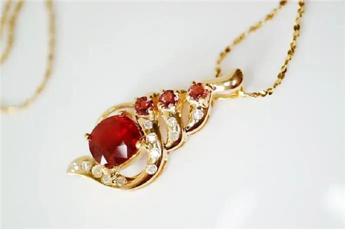 红宝石因何在国际中的地位这么高？  第5张