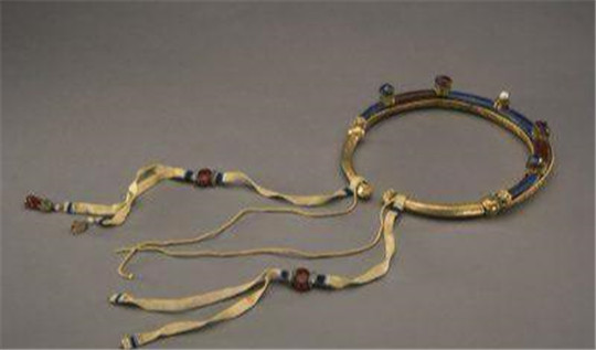 玛瑙与翡翠的价格清代宫廷后妃的珠宝首饰，一起欣赏下  第18张