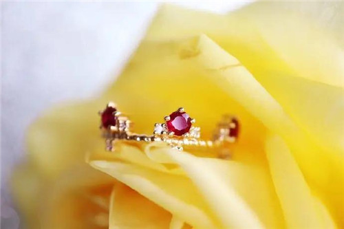 红宝石因何在国际中的地位这么高？  第2张